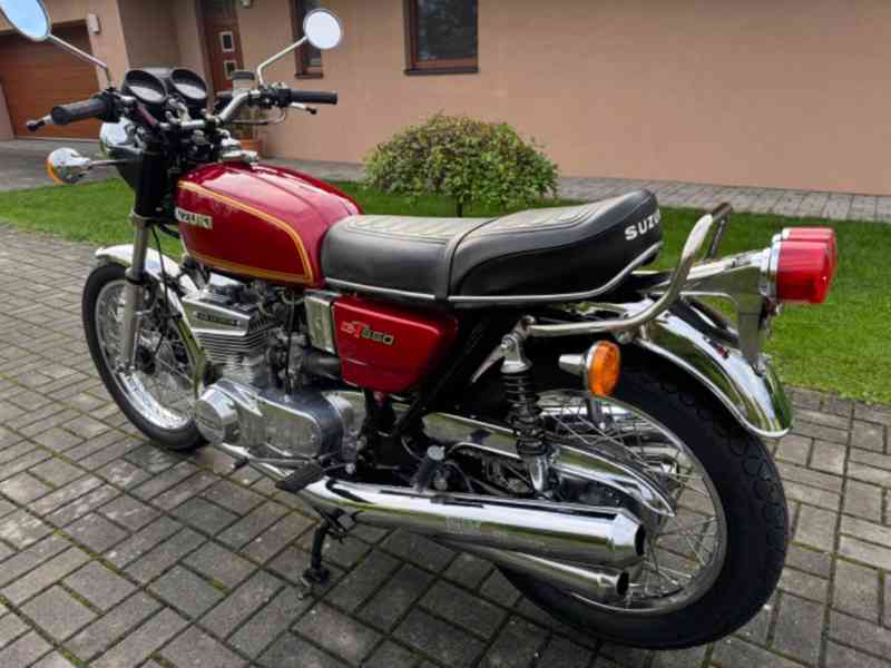 Suzuki GT 550 - foto 12