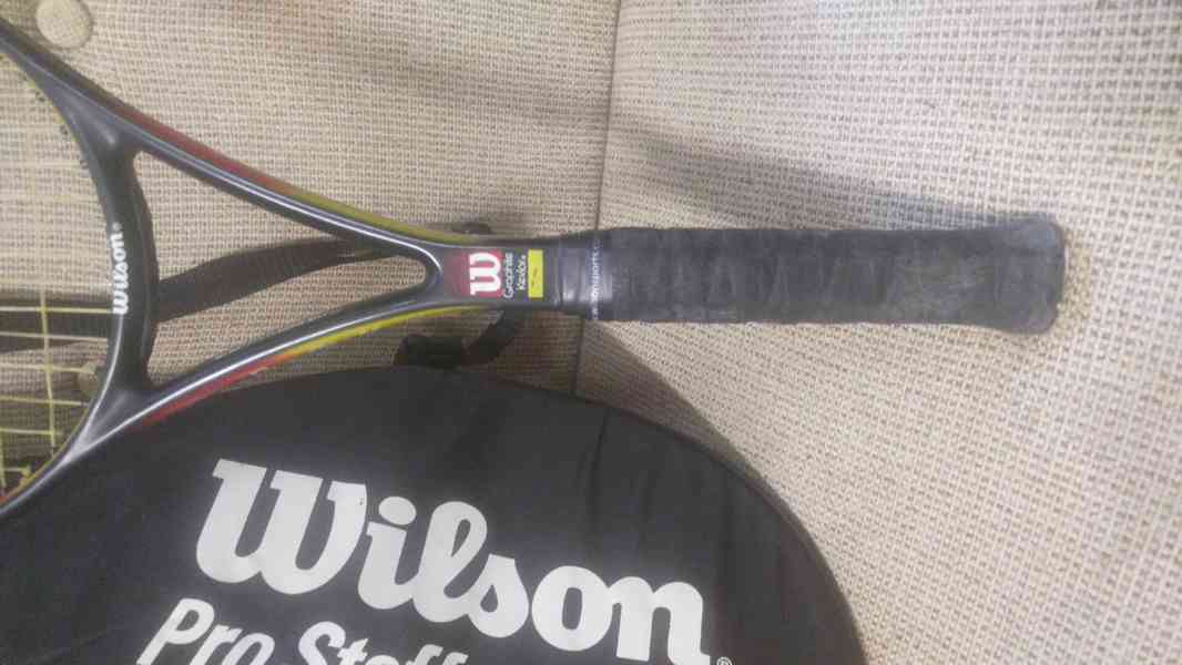 Tenisova raketa Wilson Pro Staff Classic 6.1 Si + pouzdro - foto 7