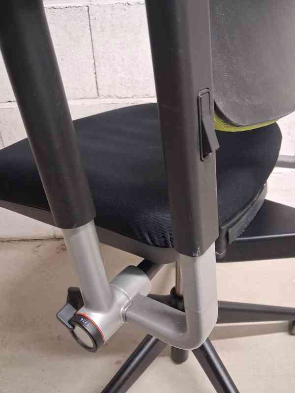Kolečková židle Steelcase 57400, zelená černá - foto 4