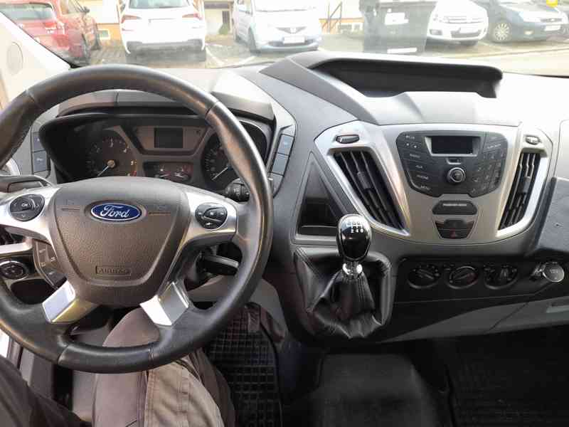 Ford Tranzit Custom - foto 12