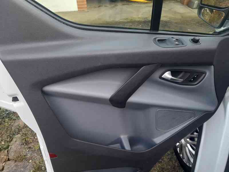 Ford Tranzit Custom - foto 9