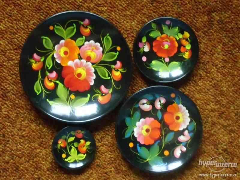 Malované dřevěné nástěnné talíře Made in USSR - foto 1