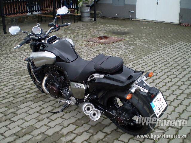 Yamaha VMAX - Dokonalý svět - foto 5