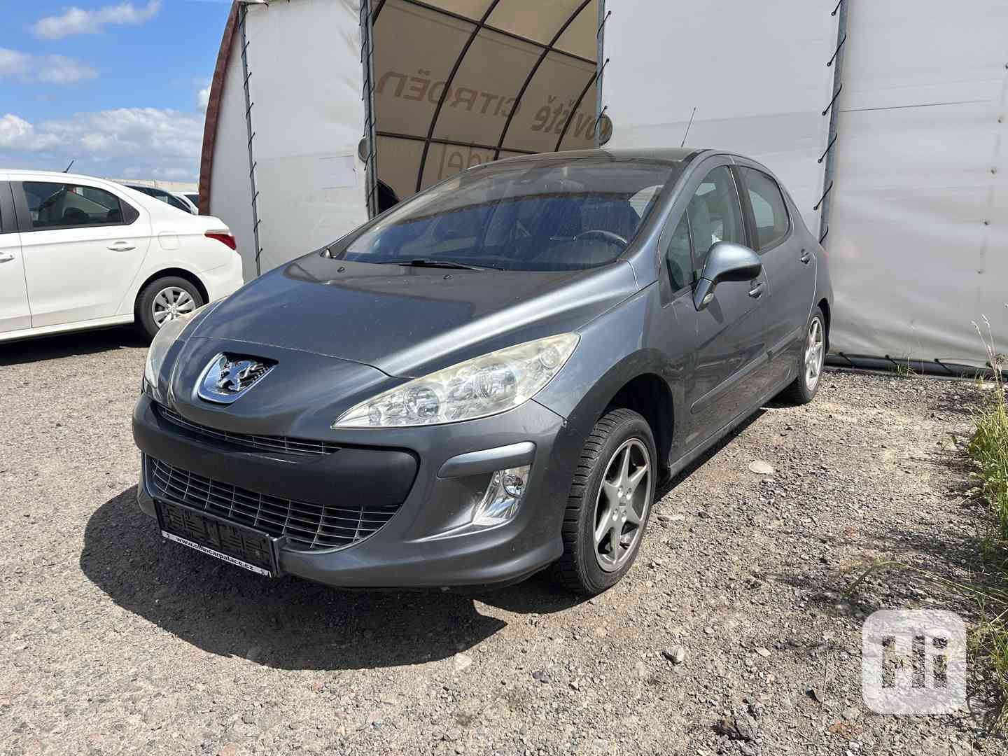 Peugeot 308 1,6 16v 88KW 5FW prodám díly z vozu - foto 1