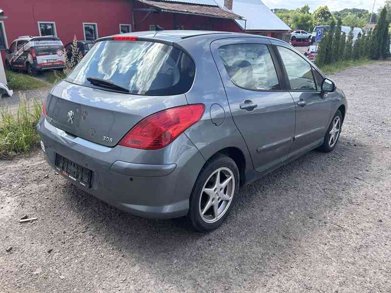 Peugeot 308 1,6 16v 88KW 5FW prodám díly z vozu - foto 3