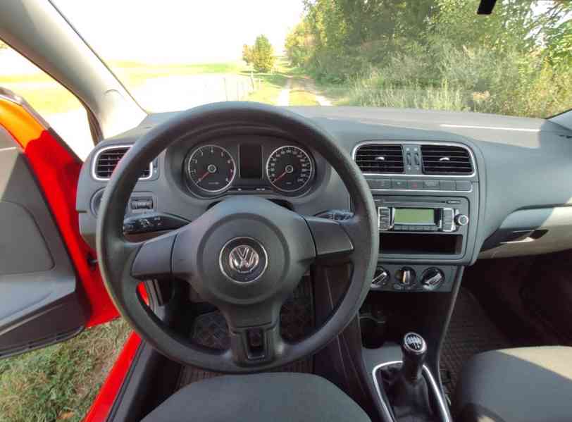 Volkswagen Polo, 1.4 63 kW, ČR, 1.maj - foto 19