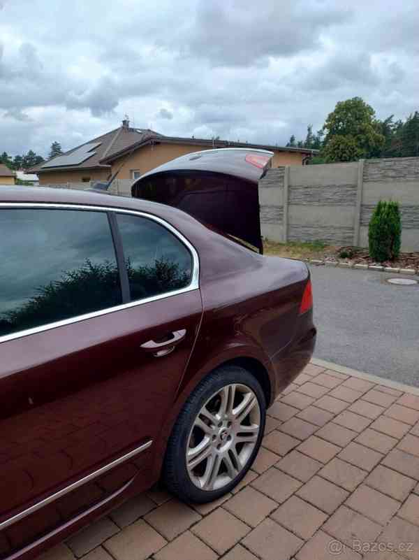 Škoda Superb 2,0   II - foto 4