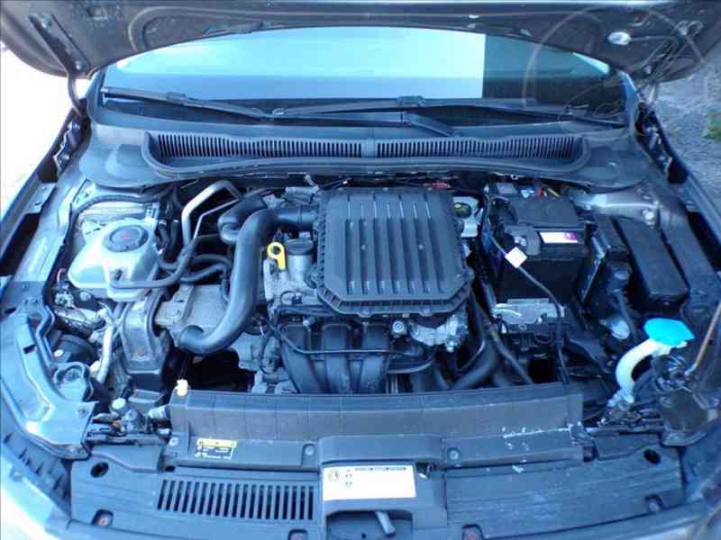 Volkswagen Polo 1,0 MPI - foto 12