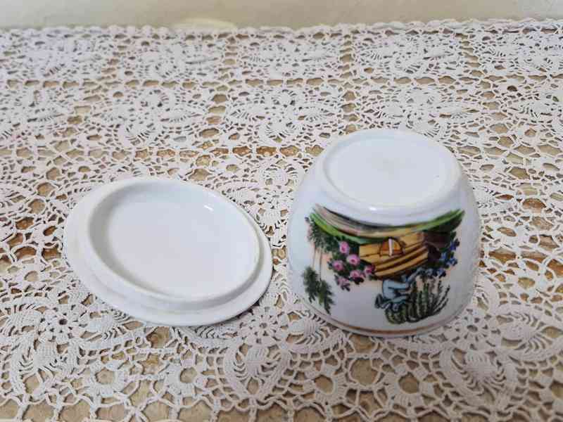 Zajímavá porcelánová Dóza s Andělíčky Biedermeier Březová - foto 9
