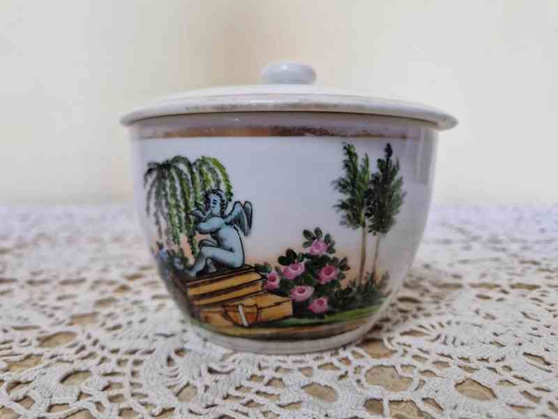 Zajímavá porcelánová Dóza s Andělíčky Biedermeier Březová - foto 5