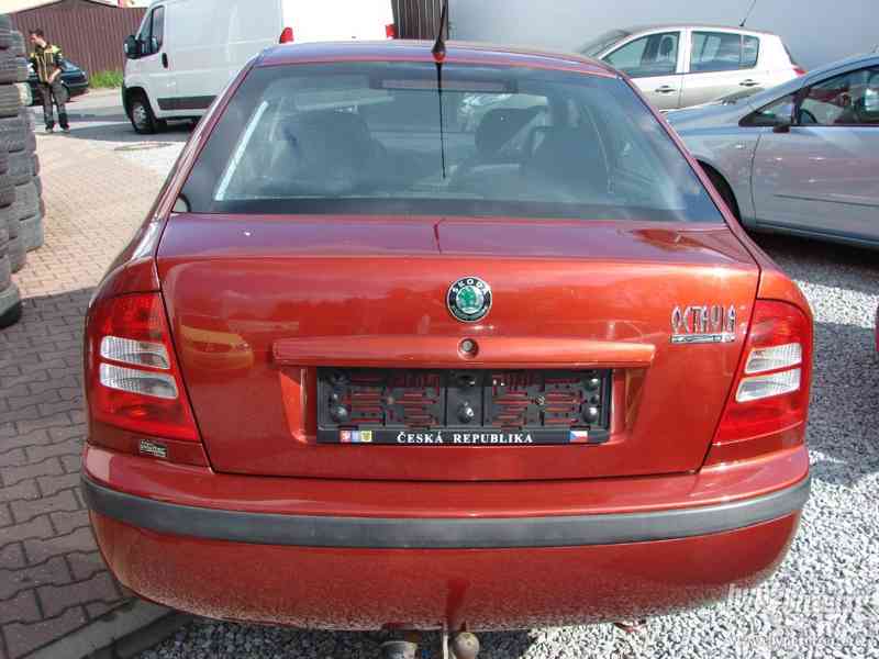 Škoda Octavia 1,6 i (r.v.-2001) - foto 5