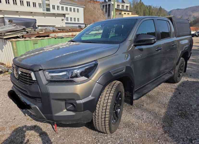 Toyota Hilux 2.8 D-4D Double Cab Invincible 150kw - foto 1