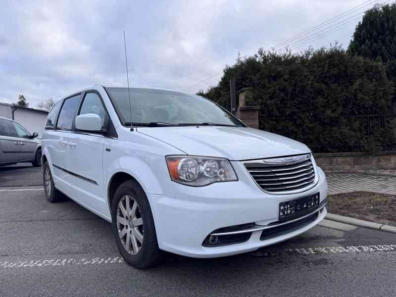 Chrysler Town & Country 3.6 LPG DVD RT 2014 - foto 6