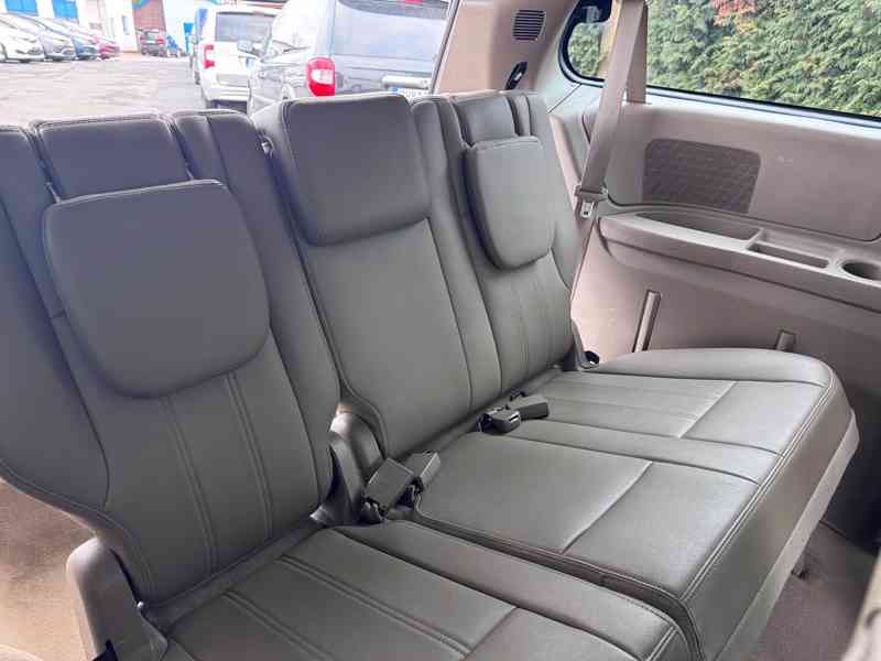 Chrysler Town & Country 3.6 LPG DVD RT 2014 - foto 10