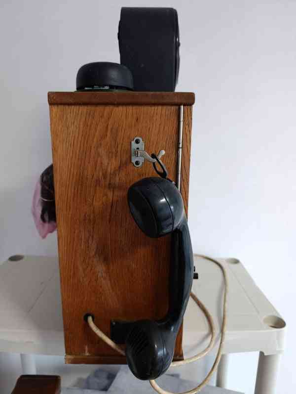 Stará telefonní ústředna Tesla - foto 13