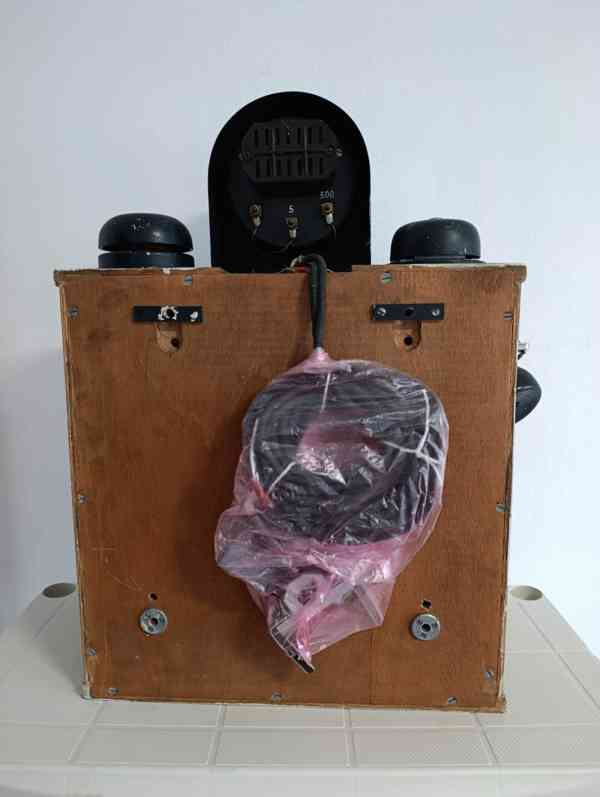 Stará telefonní ústředna Tesla - foto 8