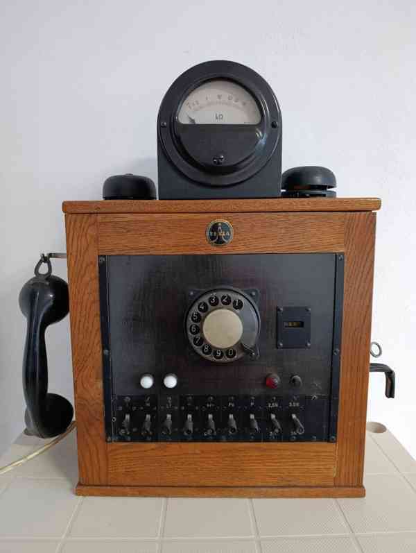 Stará telefonní ústředna Tesla - foto 2