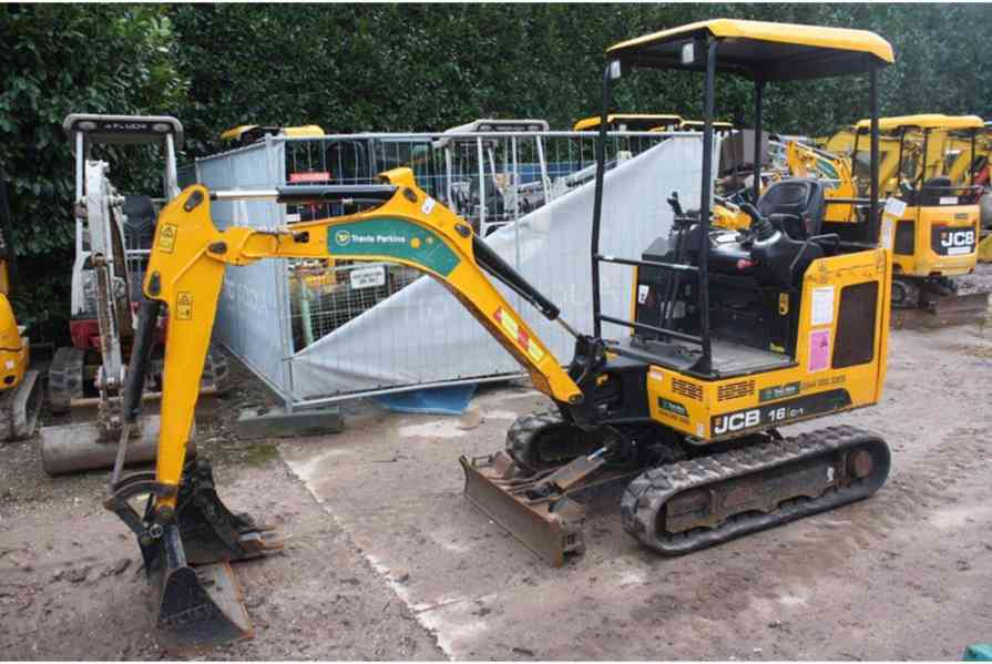 Bagar JCB 16 C-1 - foto 9