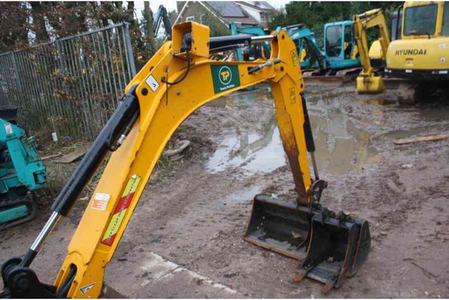 Bagar JCB 16 C-1 - foto 4
