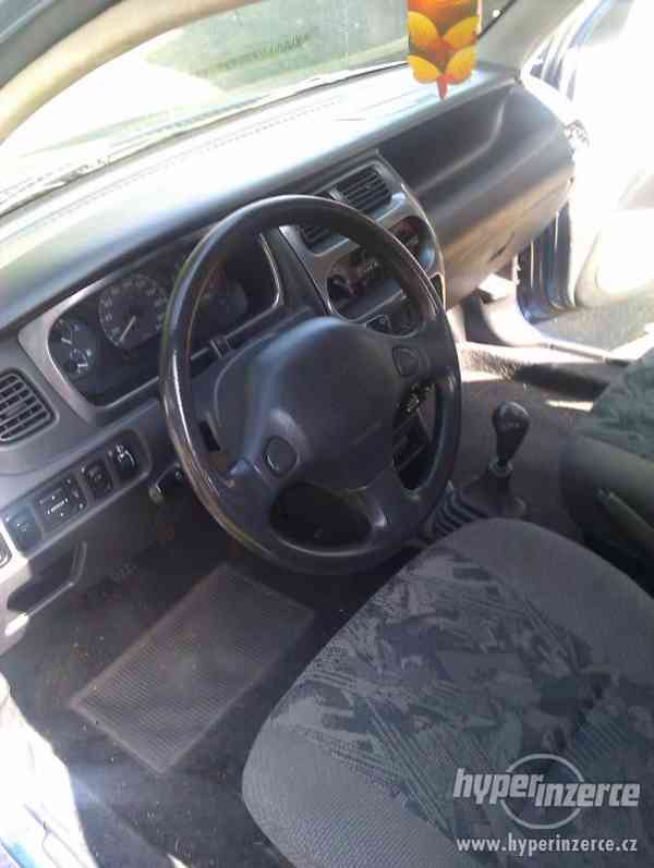 Daihatsu Sirion 1.0 LPG - foto 4