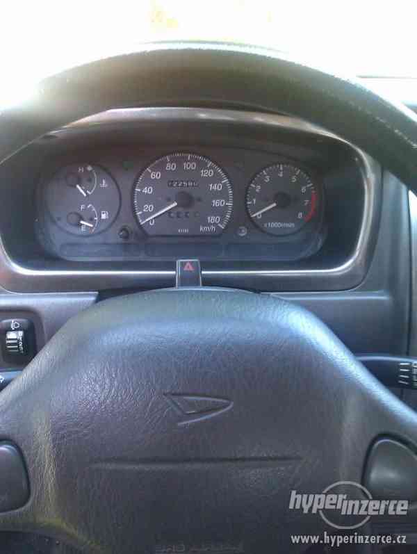 Daihatsu Sirion 1.0 LPG - foto 6