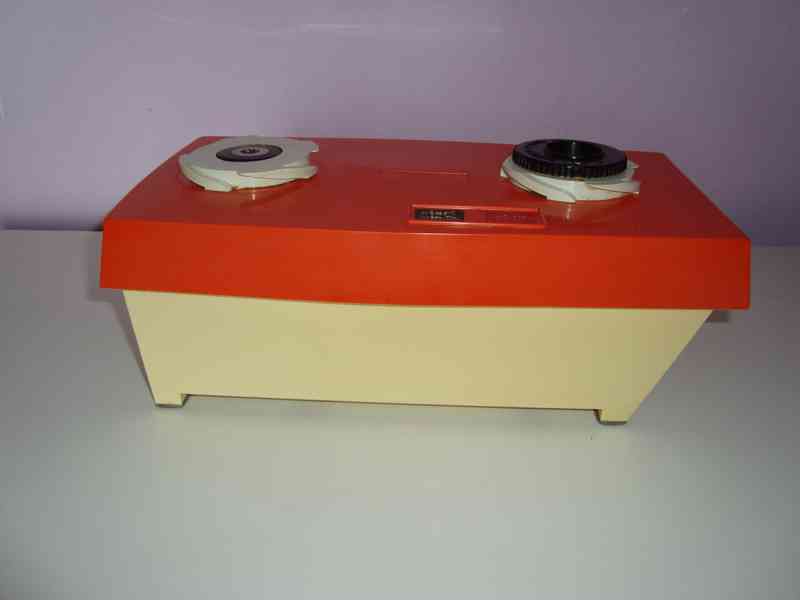 ETA 022 oranžová/bílá, kuchyňský robot, jen motor / pohon