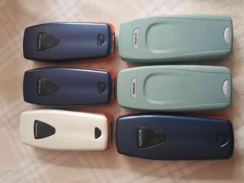 Mobilní tlačítkové telefony Nokia C - foto 2