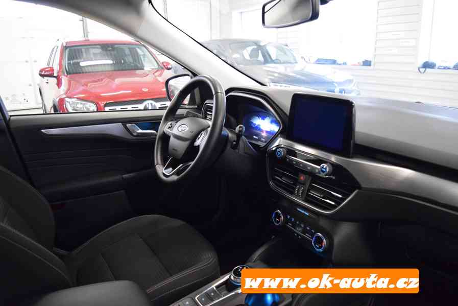 Ford Kuga 2.5i HYBRID AWD 58 000 KM 2022-DPH - foto 12