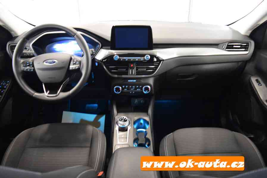 Ford Kuga 2.5i HYBRID AWD 58 000 KM 2022-DPH - foto 11