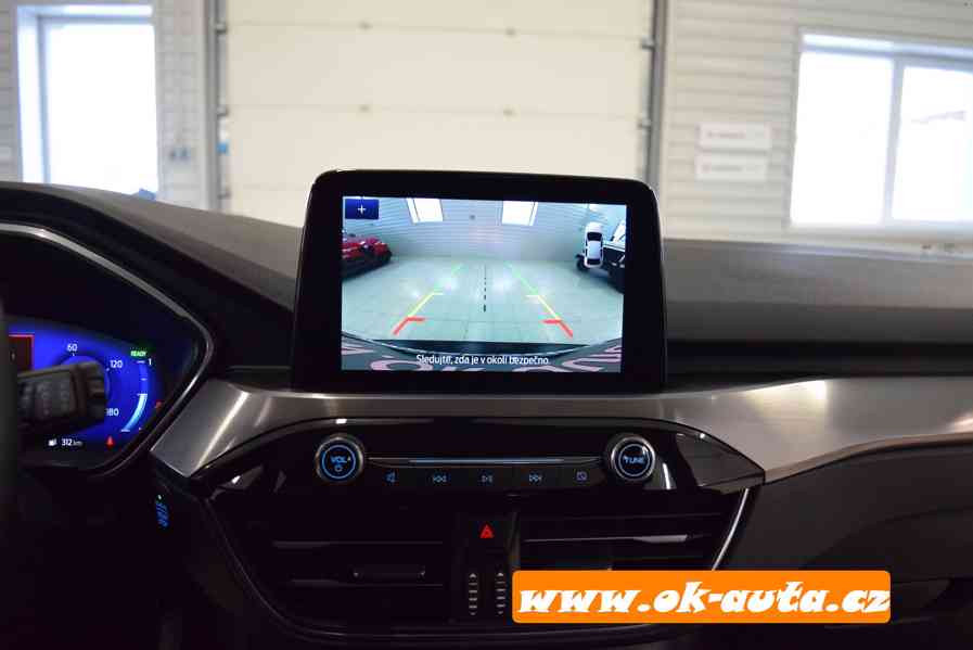 Ford Kuga 2.5i HYBRID AWD 58 000 KM 2022-DPH - foto 14