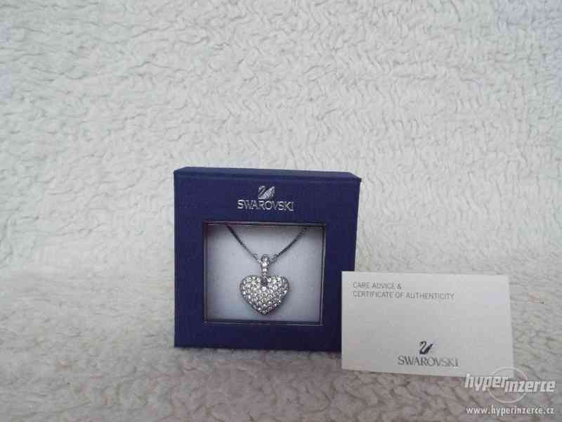 Swarovski náhrdelník s přívěškem ve tvaru srdce - foto 1