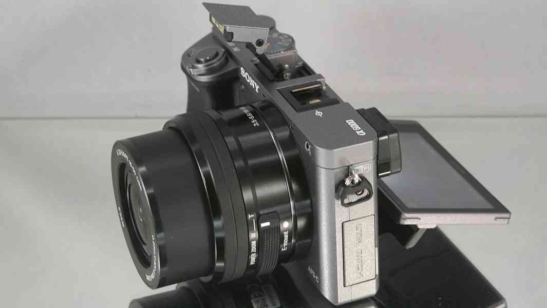 Sony A6000 + 16-50 mm*24 Mpx*Full HDV*WIFI*500 Exp - foto 6