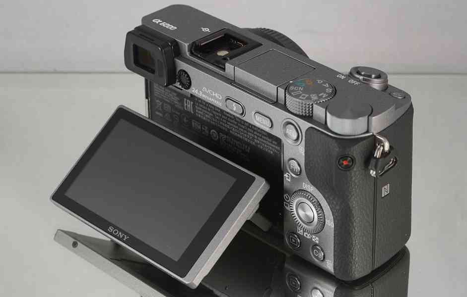 Sony A6000 + 16-50 mm*24 Mpx*Full HDV*WIFI*500 Exp - foto 9