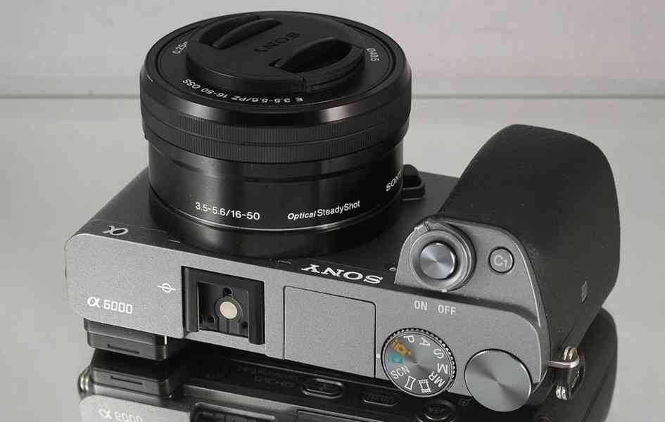 Sony A6000 + 16-50 mm*24 Mpx*Full HDV*WIFI*500 Exp - foto 8