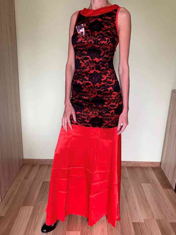 Nové červené saténové šaty s krajkou, vel.S/ M