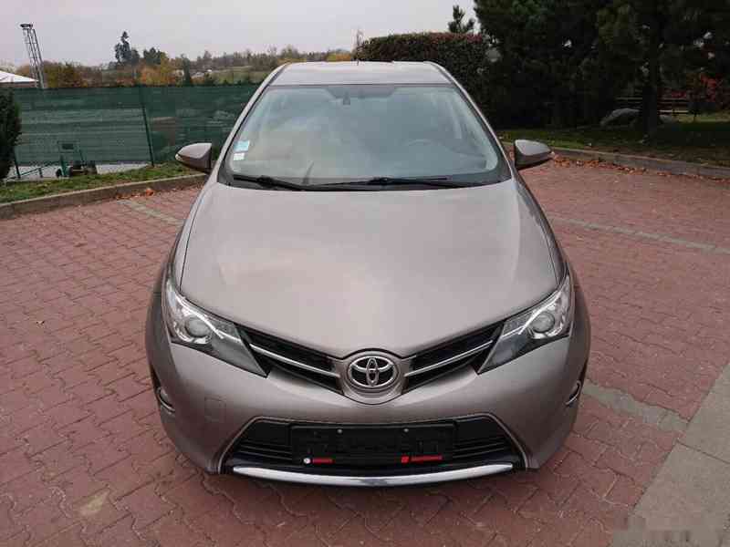 Toyota Auris 2.0 D-4D Active 12/2013 - foto 8