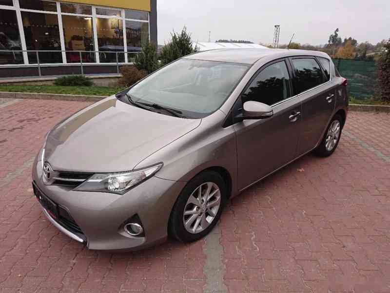 Toyota Auris 2.0 D-4D Active 12/2013 - foto 7