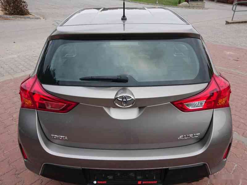 Toyota Auris 2.0 D-4D Active 12/2013 - foto 20