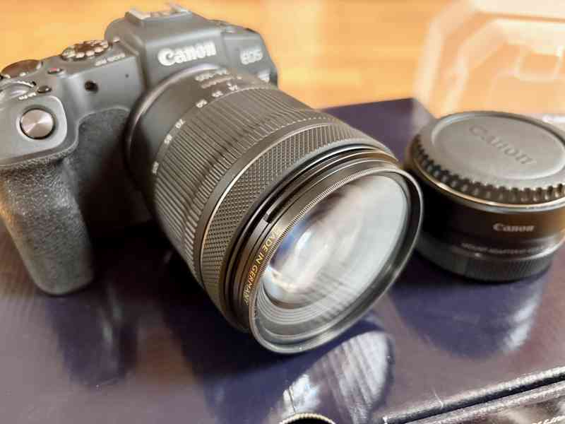 Canon RP + RF 24-105 a mnoho příslušenství - foto 2
