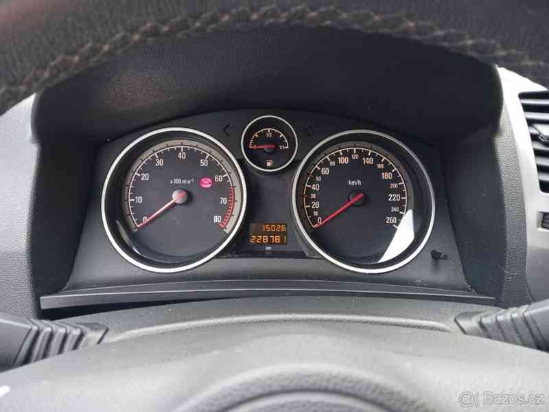 Opel Zafira 1,6 I - foto 3