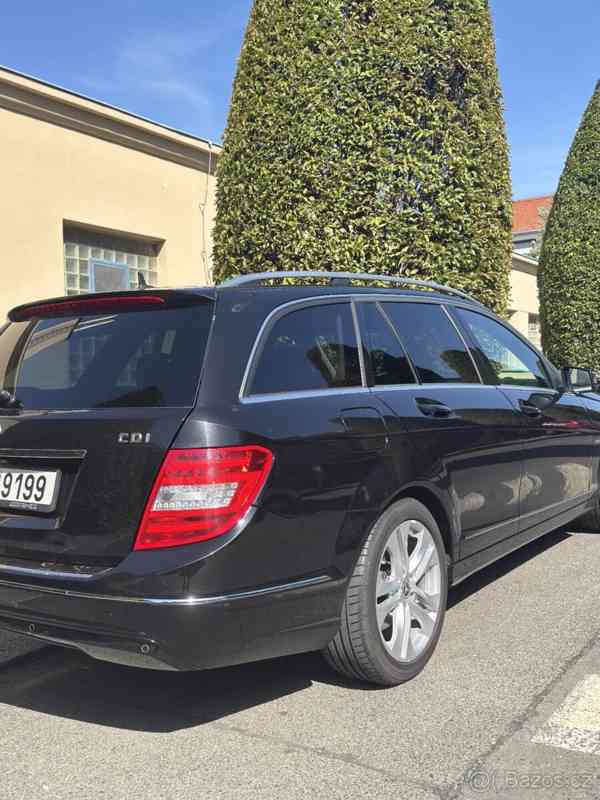 Mercedes-Benz Třídy C 2,1   W204 - foto 2