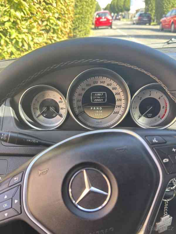 Mercedes-Benz Třídy C 2,1   W204 - foto 10