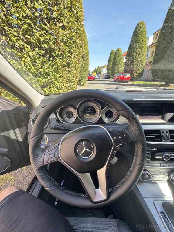 Mercedes-Benz Třídy C 2,1   W204 - foto 7