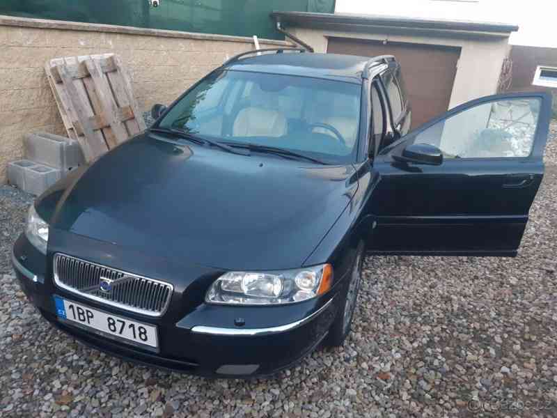 Volvo V70 2006 D5 136kw AWD - foto 1