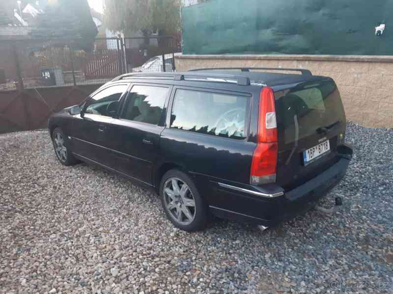 Volvo V70 2006 D5 136kw AWD - foto 2