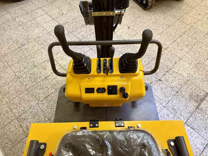 Minibagr Gorila G10S l LITE 2025 ! AKCE Příslušenství !  - foto 7