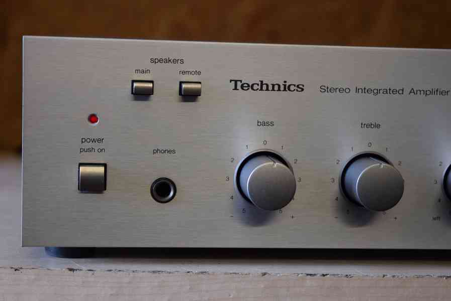 TECHNICS SU-8022 PĚKNÝ VINTAGE STEREO ZESILOVAČ !! - foto 2