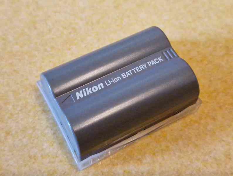 Fotoaparát Nikon D200 – tělo - foto 22