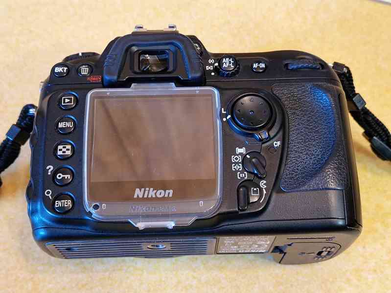 Fotoaparát Nikon D200 – tělo - foto 12