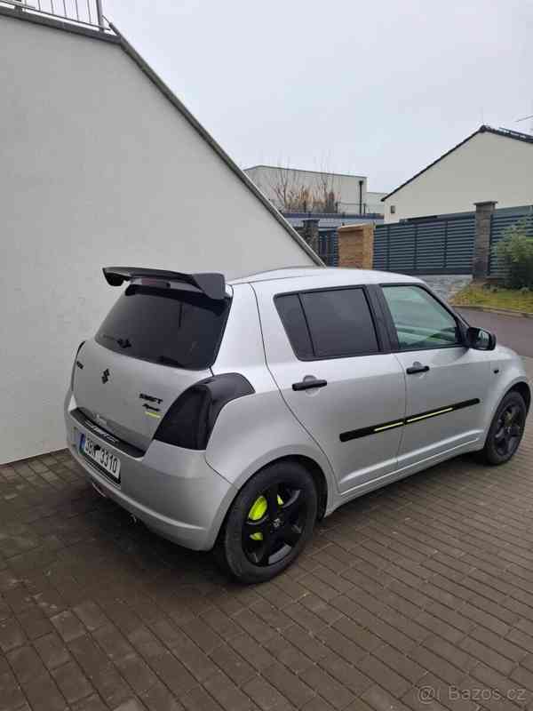 Suzuki Swift 1,3   GL | klima | navi | STK 7 - foto 8